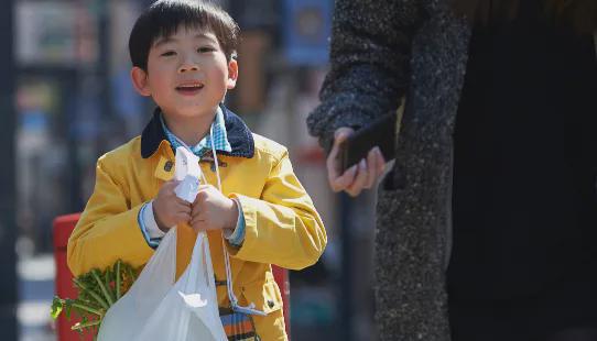 苹果手机”的安徽高中生现状令人感慨人生就是搏13年前那个“卖肾也要换(图2)