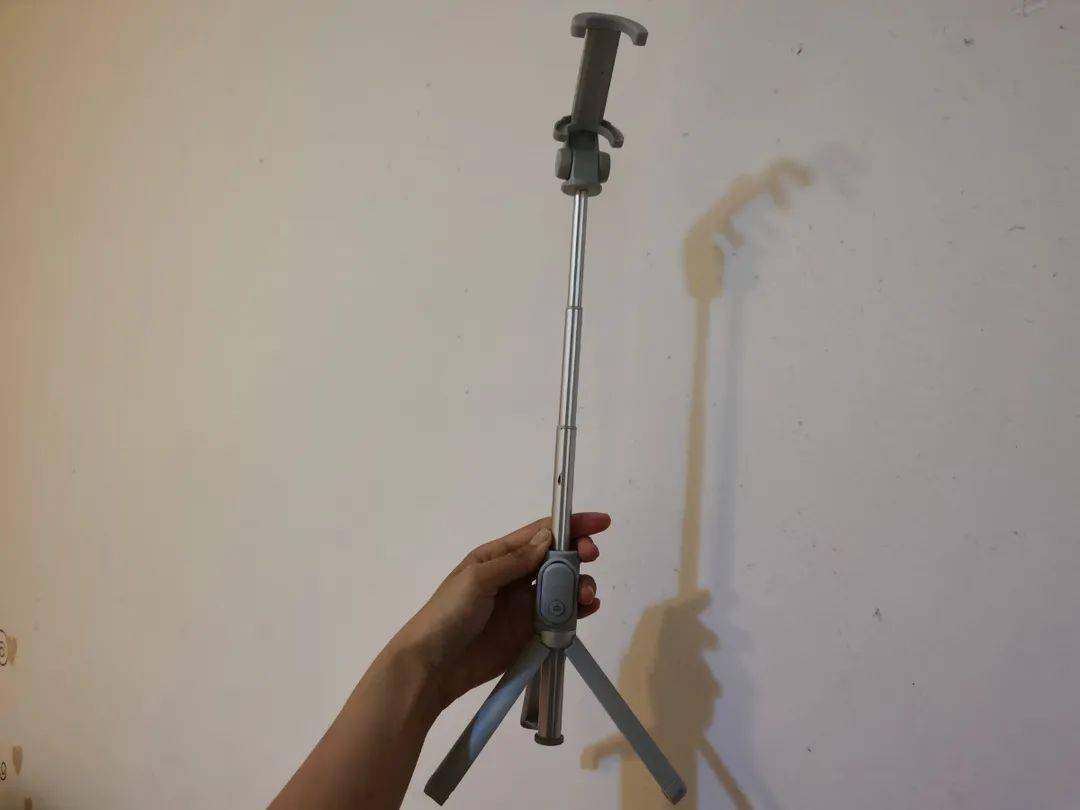 几十元的小米蓝牙自拍杆居然能用四年？尊龙凯时APP试物说vol320(图4)